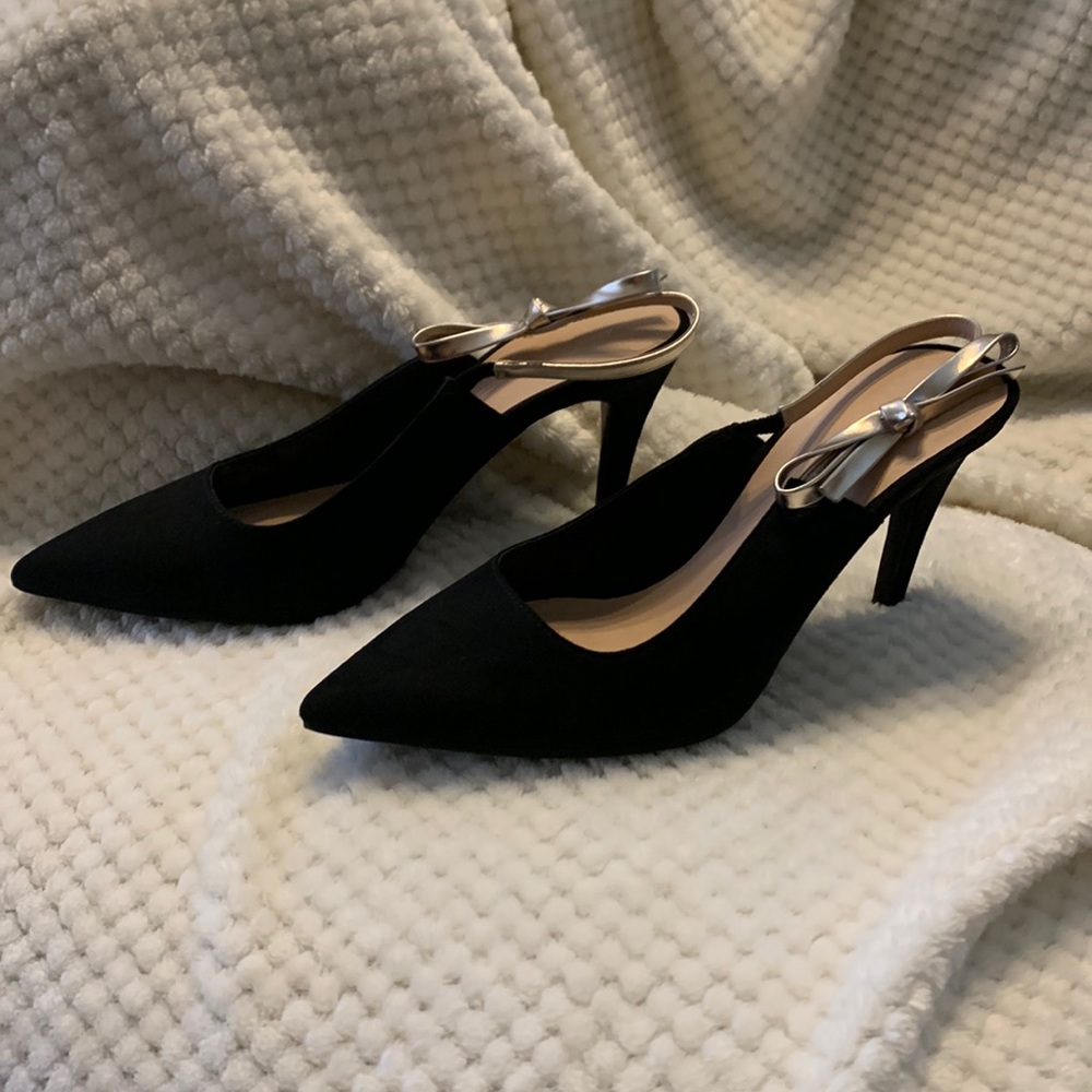 Ann Taylor Factory Black Slingback Pumps